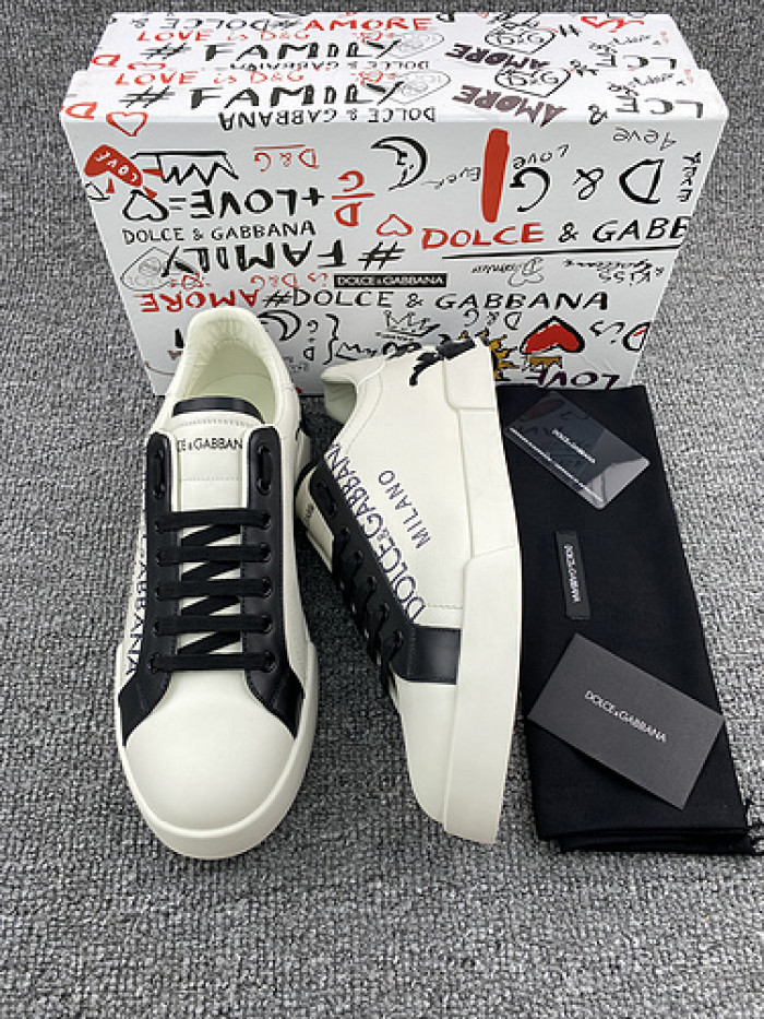 DG sneaker