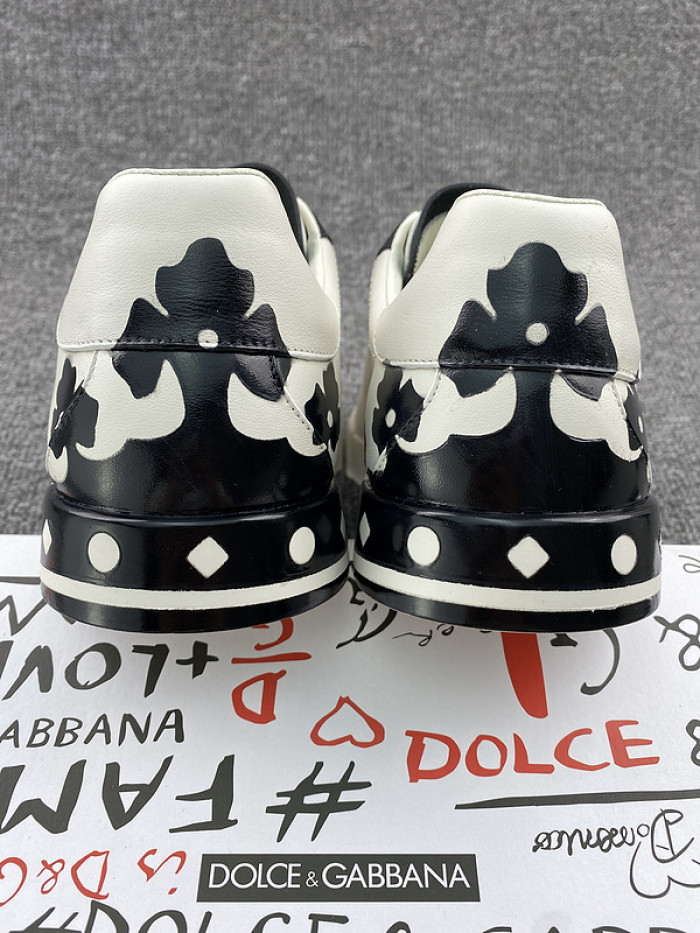 DG sneaker