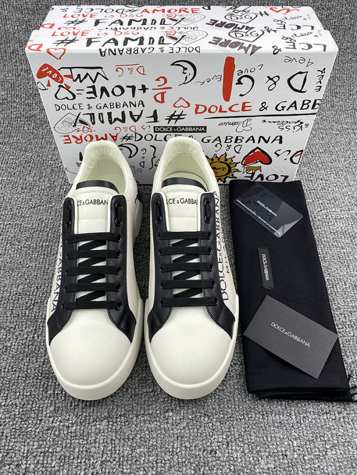 DG sneaker
