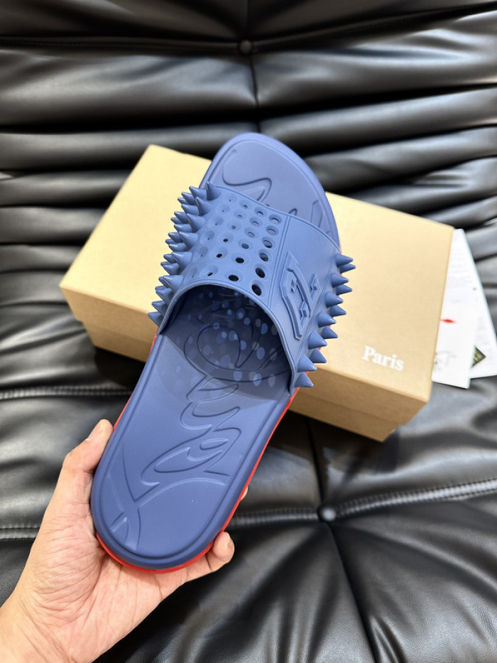CL SLIPPERS