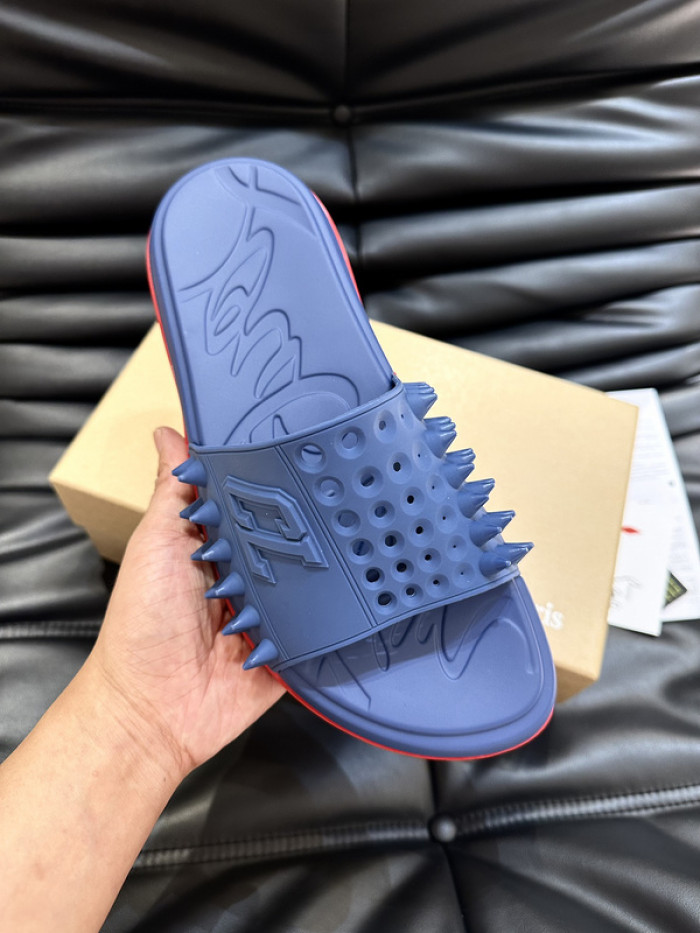 CL SLIPPERS