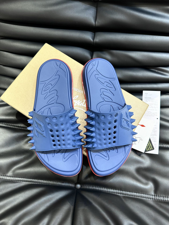 CL SLIPPERS