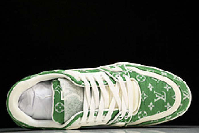 L&V SNEAKERS