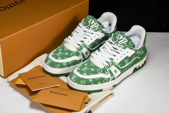 L&V SNEAKERS