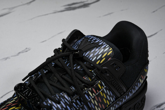 L&V SNEAKERS