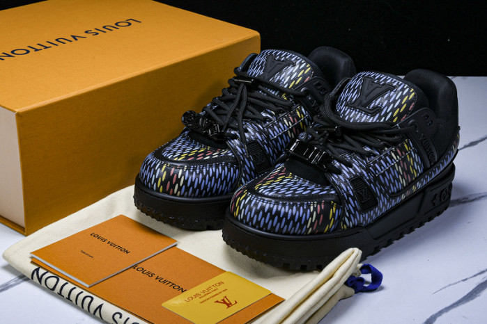 L&V SNEAKERS