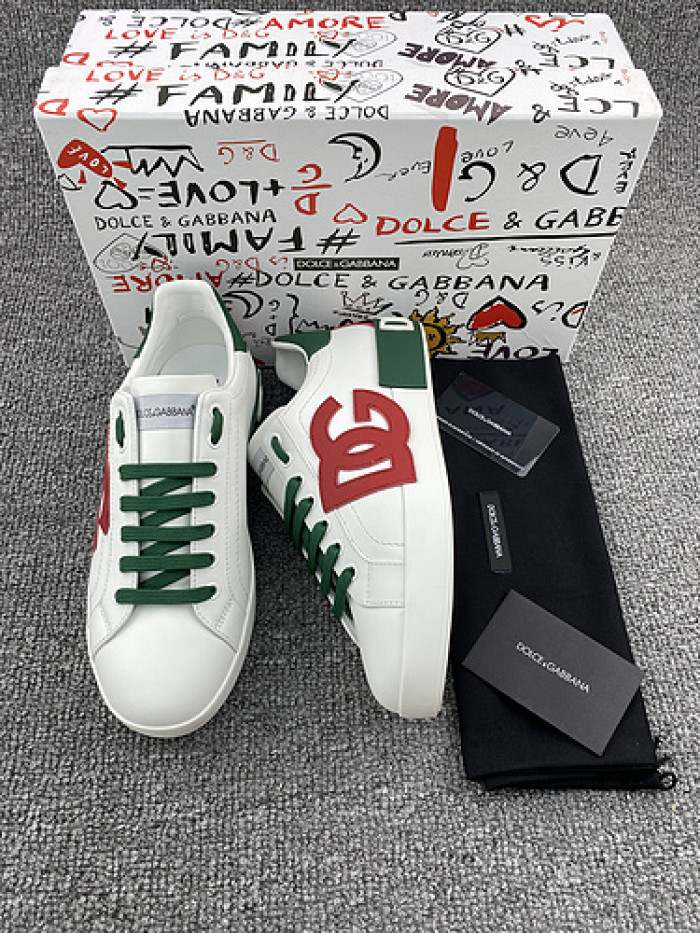 DG sneaker