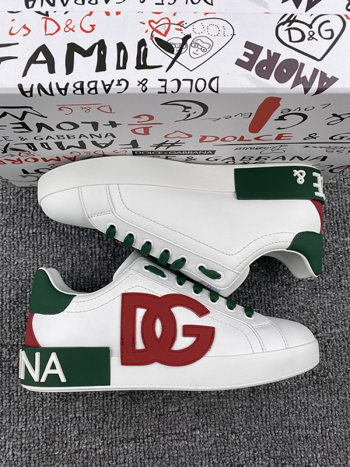 DG sneaker