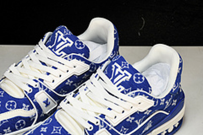 L&V SNEAKERS