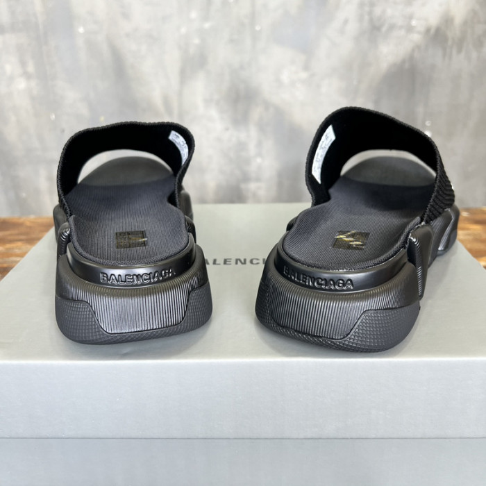 BLEN DESIGNER SLIPPERS