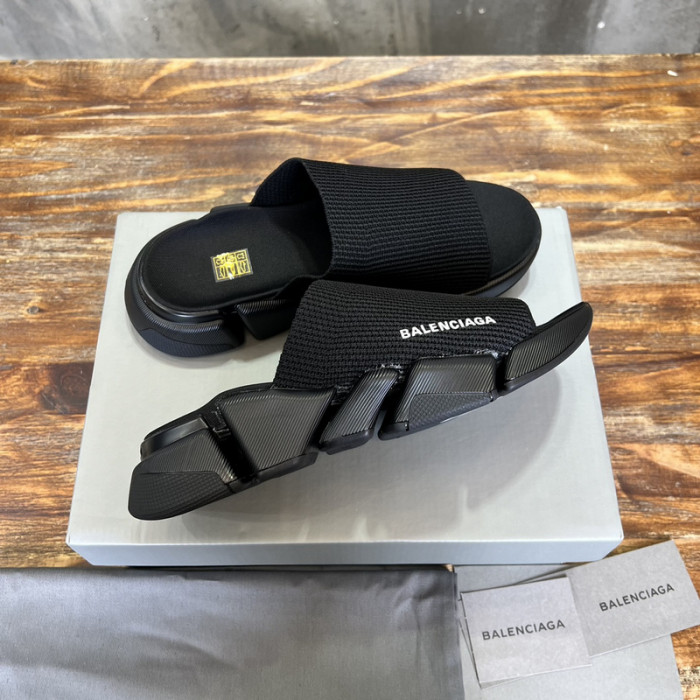 BLEN DESIGNER SLIPPERS