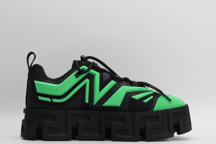 VER DESIGNER SNEAKERS