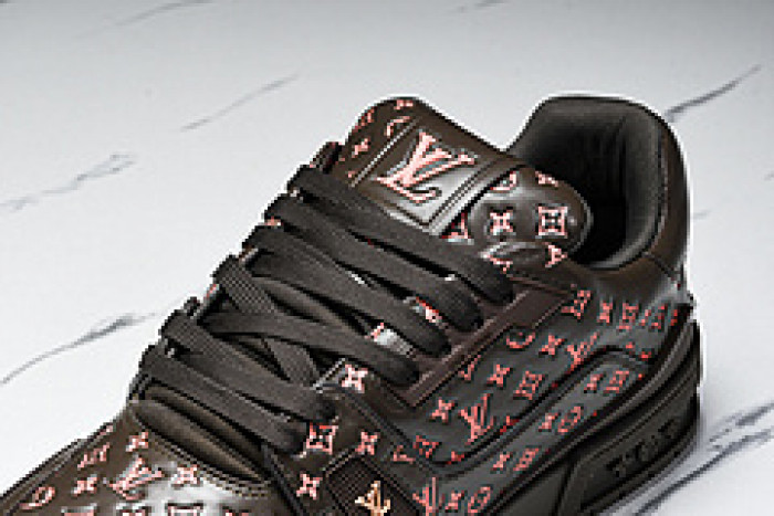 L&V SNEAKERS