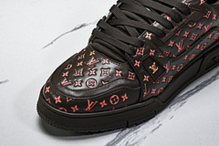 L&V SNEAKERS