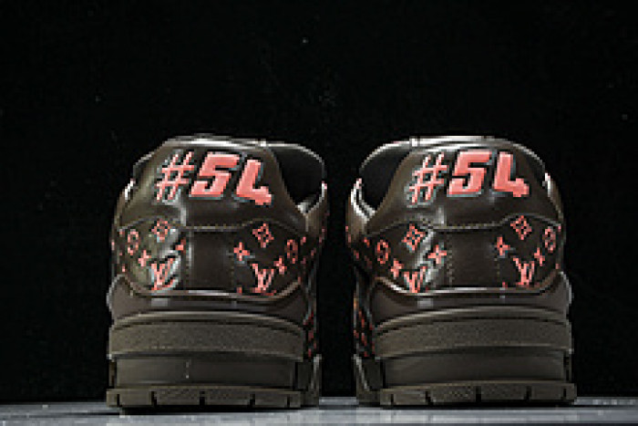 L&V SNEAKERS