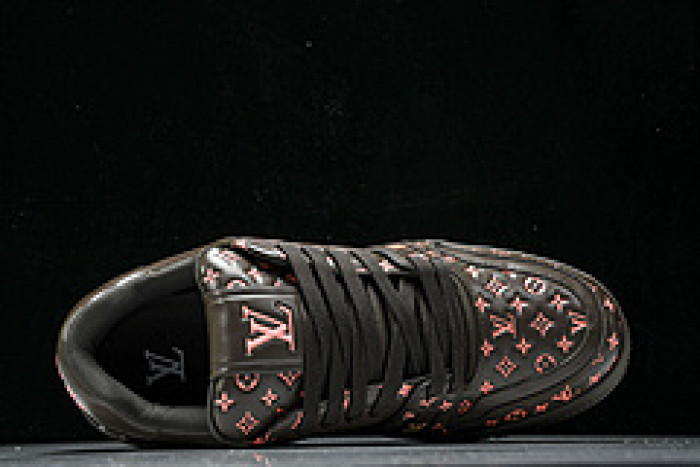 L&V SNEAKERS