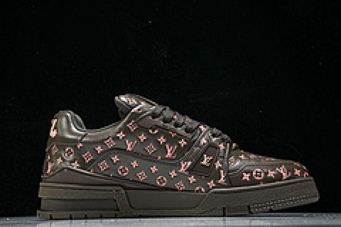 L&V SNEAKERS