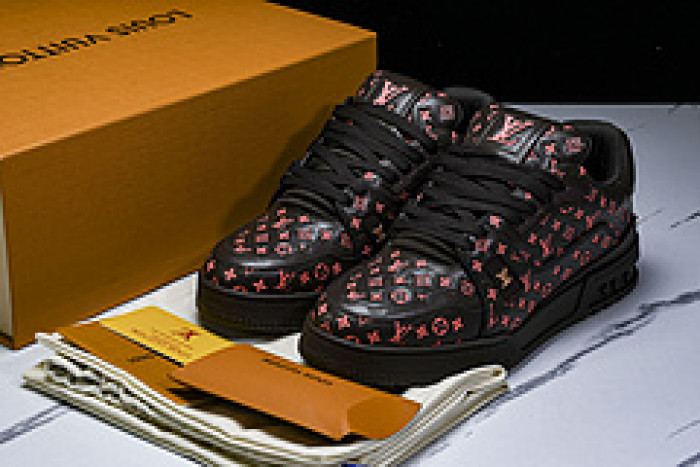 L&V SNEAKERS