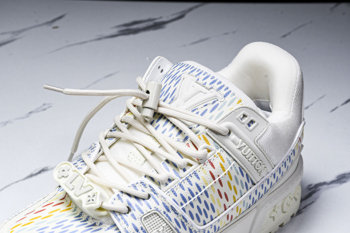 L&V SNEAKERS