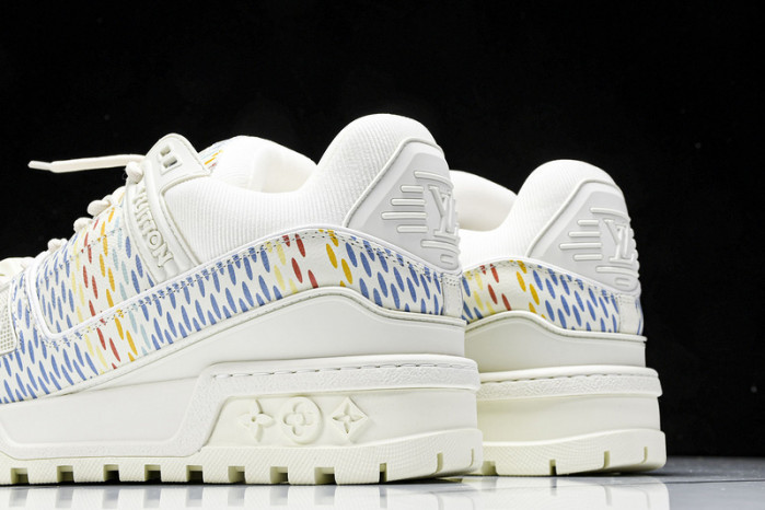 L&V SNEAKERS