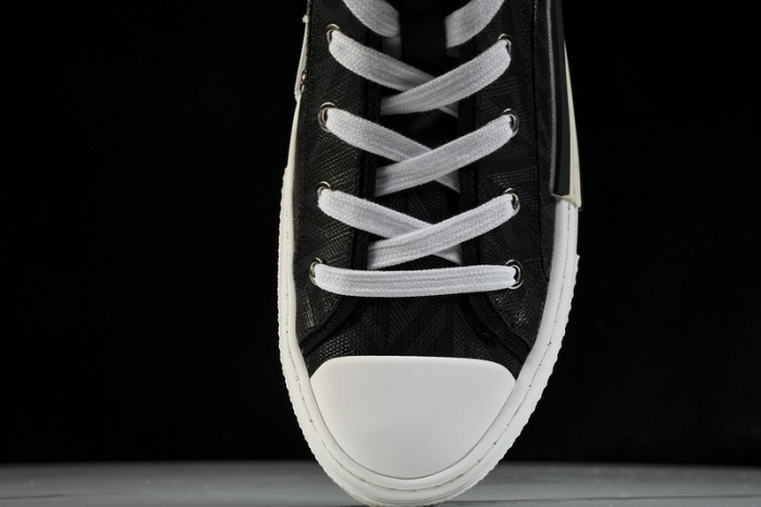 DI*O*R B23 PANKICK