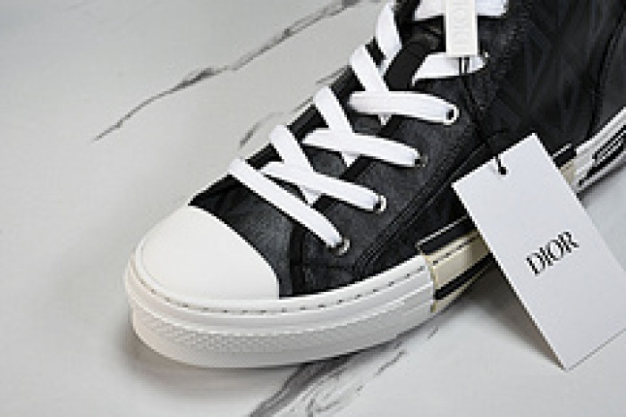 DI*O*R B23 PANKICK