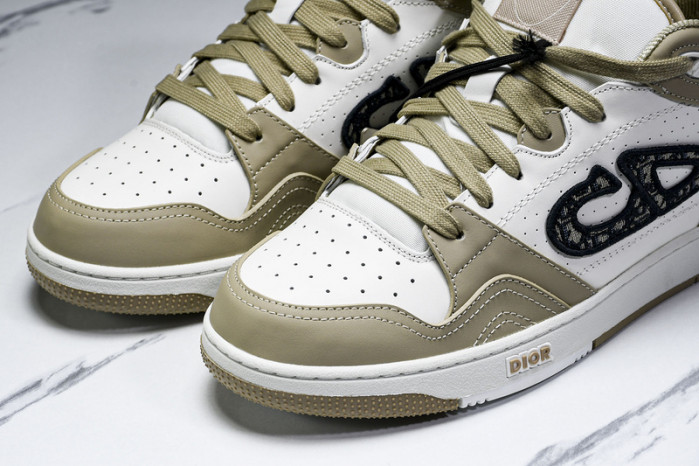 DI*O*R B57 PANKICK