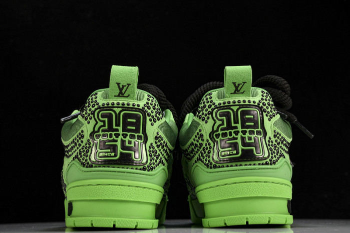 L&V SNEAKERS
