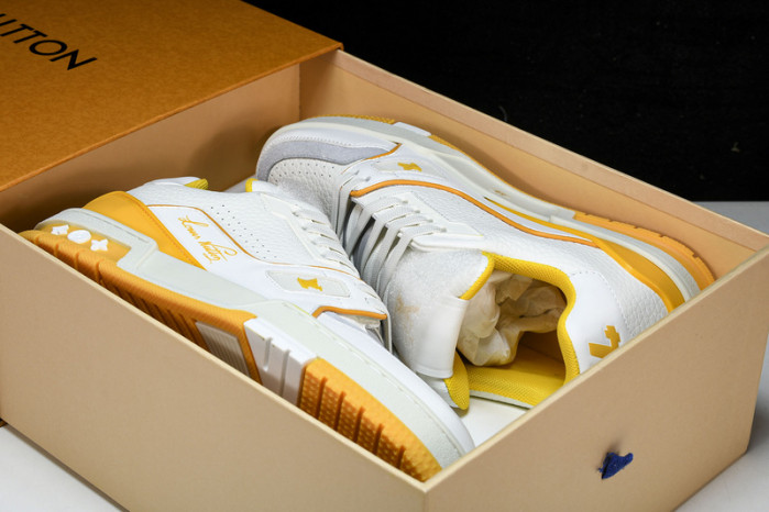L&V SNEAKERS