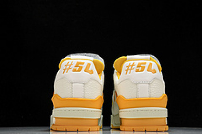 L&V SNEAKERS