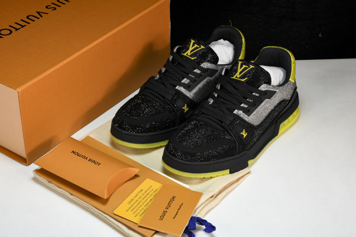 L&V SNEAKERS