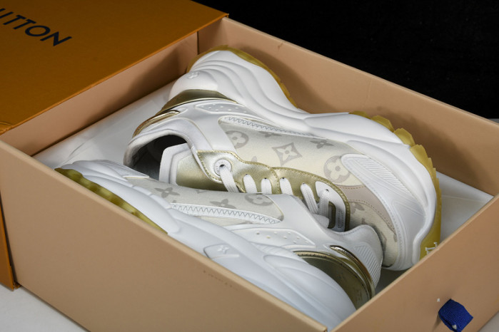 L&V SNEAKERS