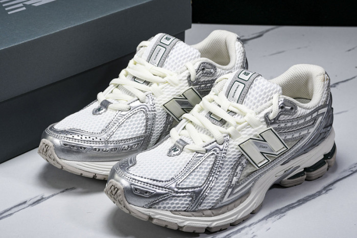 New Balance M1906REE
