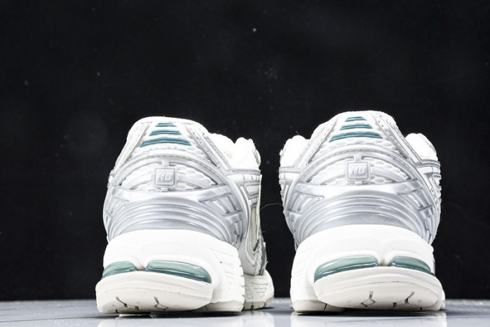 New Balance M1906REE