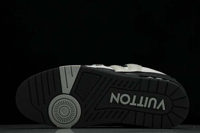 L&V SNEAKERS