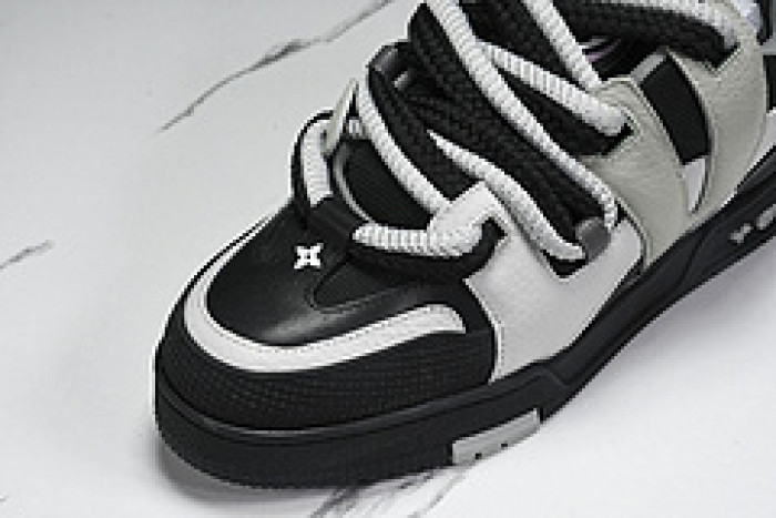 L&V SNEAKERS