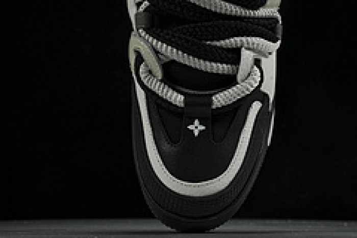 L&V SNEAKERS