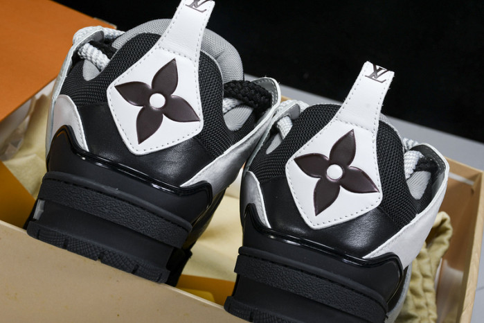 L&V SNEAKERS