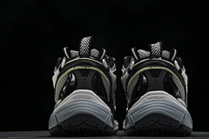 OH SNEAKER