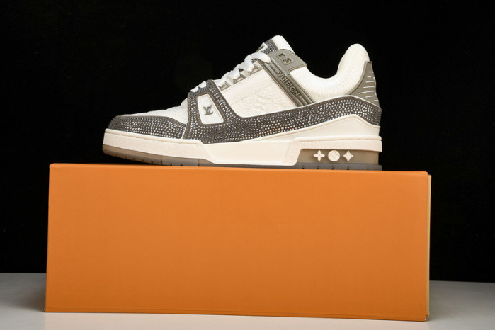 L&V SNEAKERS