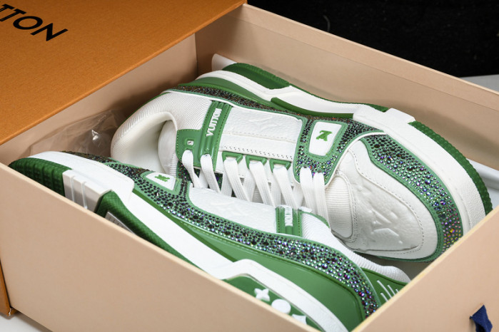L&V SNEAKERS