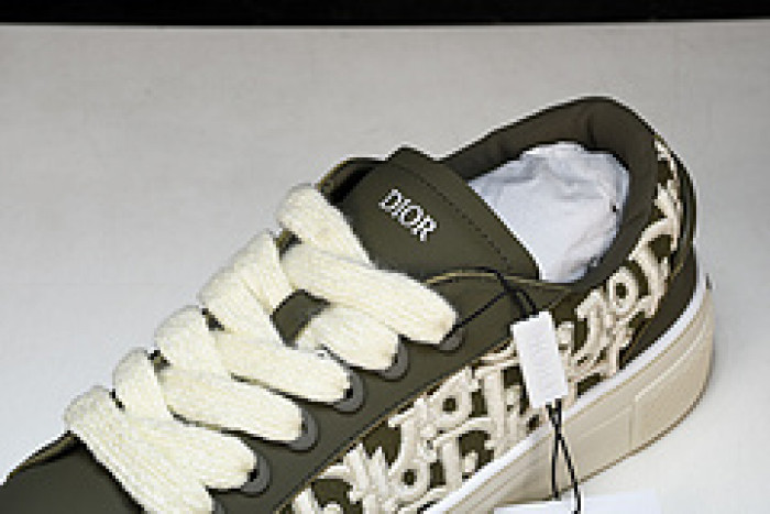 DI*O*R B33 PANKICK