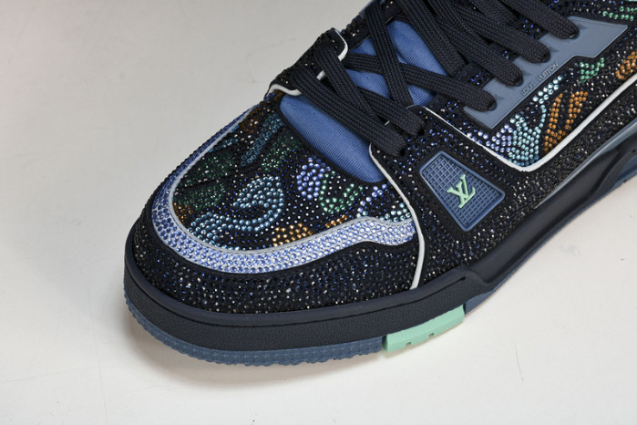 L&V SNEAKERS