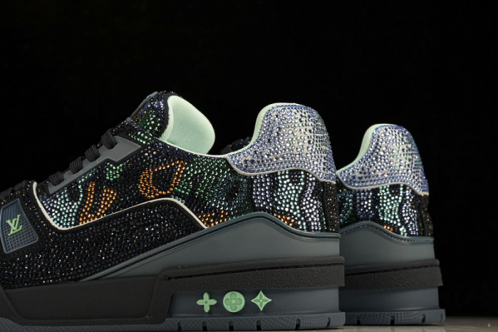 L&V SNEAKERS