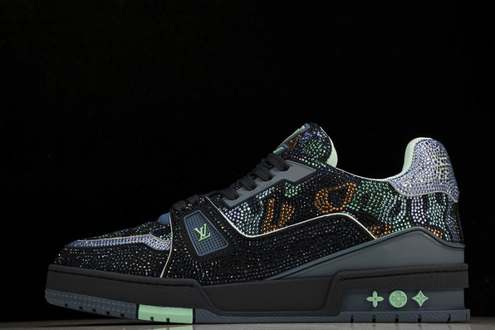 L&V SNEAKERS