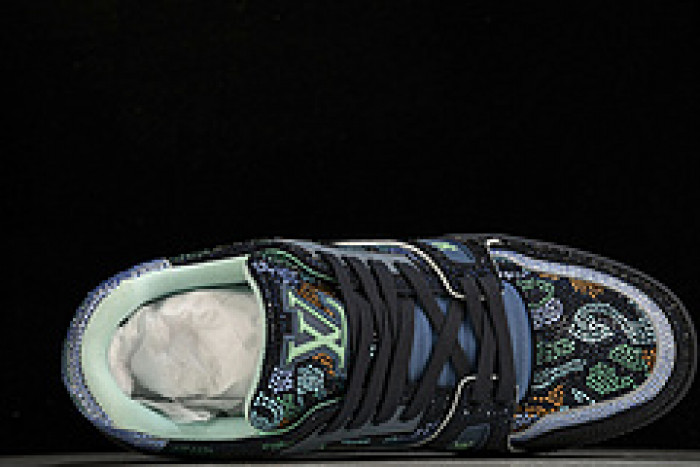 L&V SNEAKERS