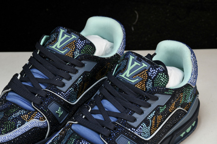 L&V SNEAKERS