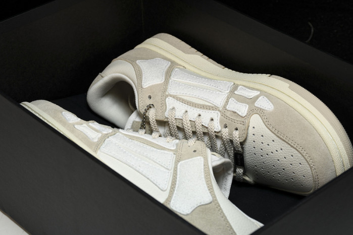 AM1R1 SNEAKERS