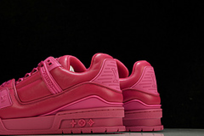 L&V SNEAKERS