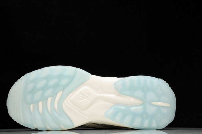 L&V SNEAKERS